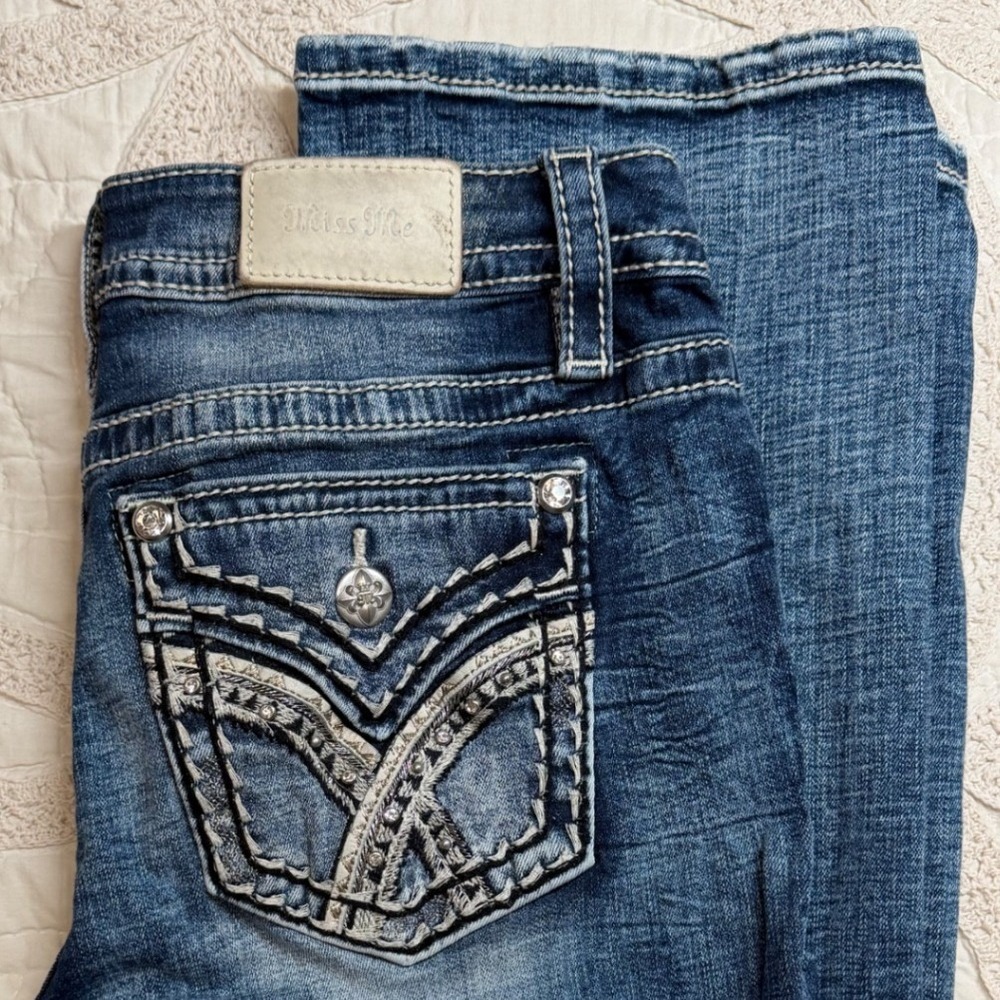 Miss Me Tailored Bootcut Jeans Embroidered Rhinestone Cowgirl Rodeo Size 29